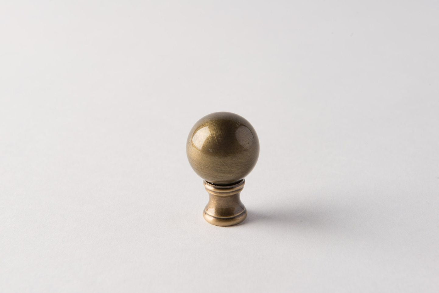 Antique Brass Sphere Lamp Finial (Fits Most Harps)