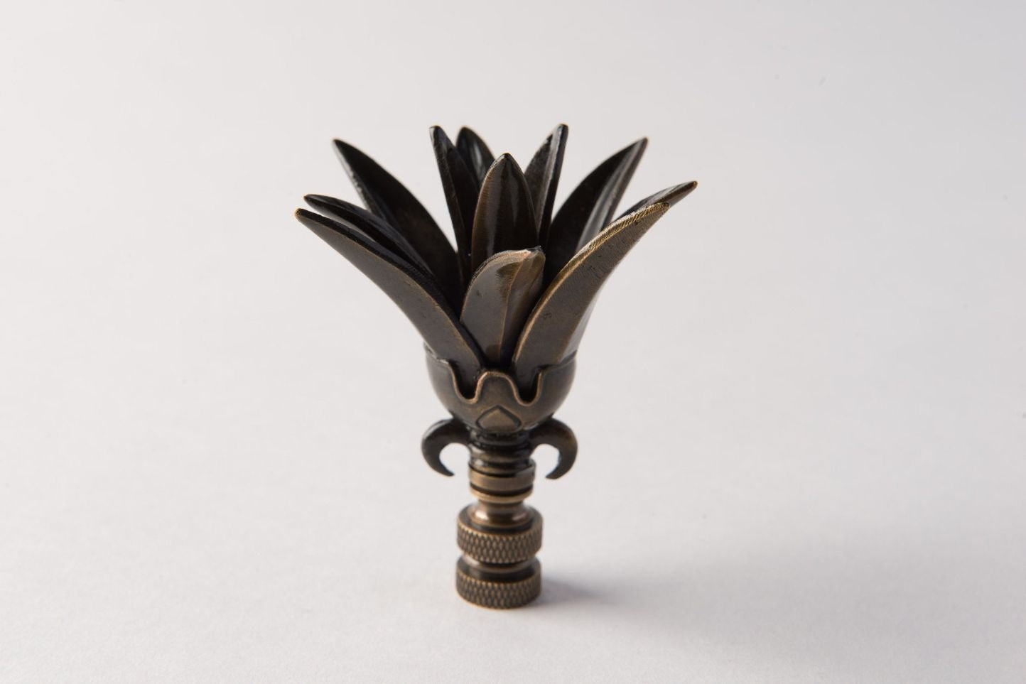 Antique Metal Urn with Palms Table Lamp | Vintage-Inspired Decorative Accent