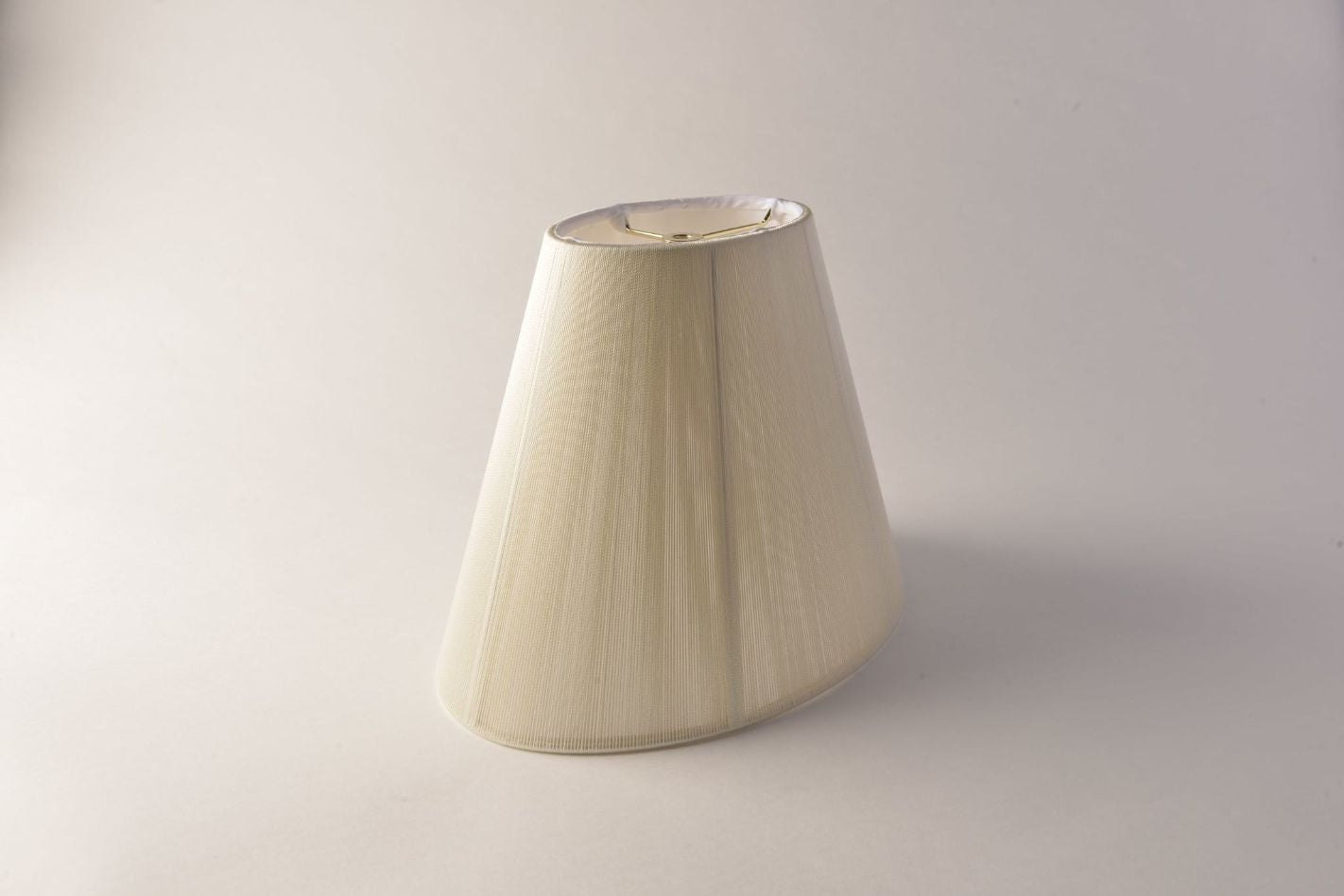 Tapered Oval Lamp Shade – Off-White String, Soft-Sided