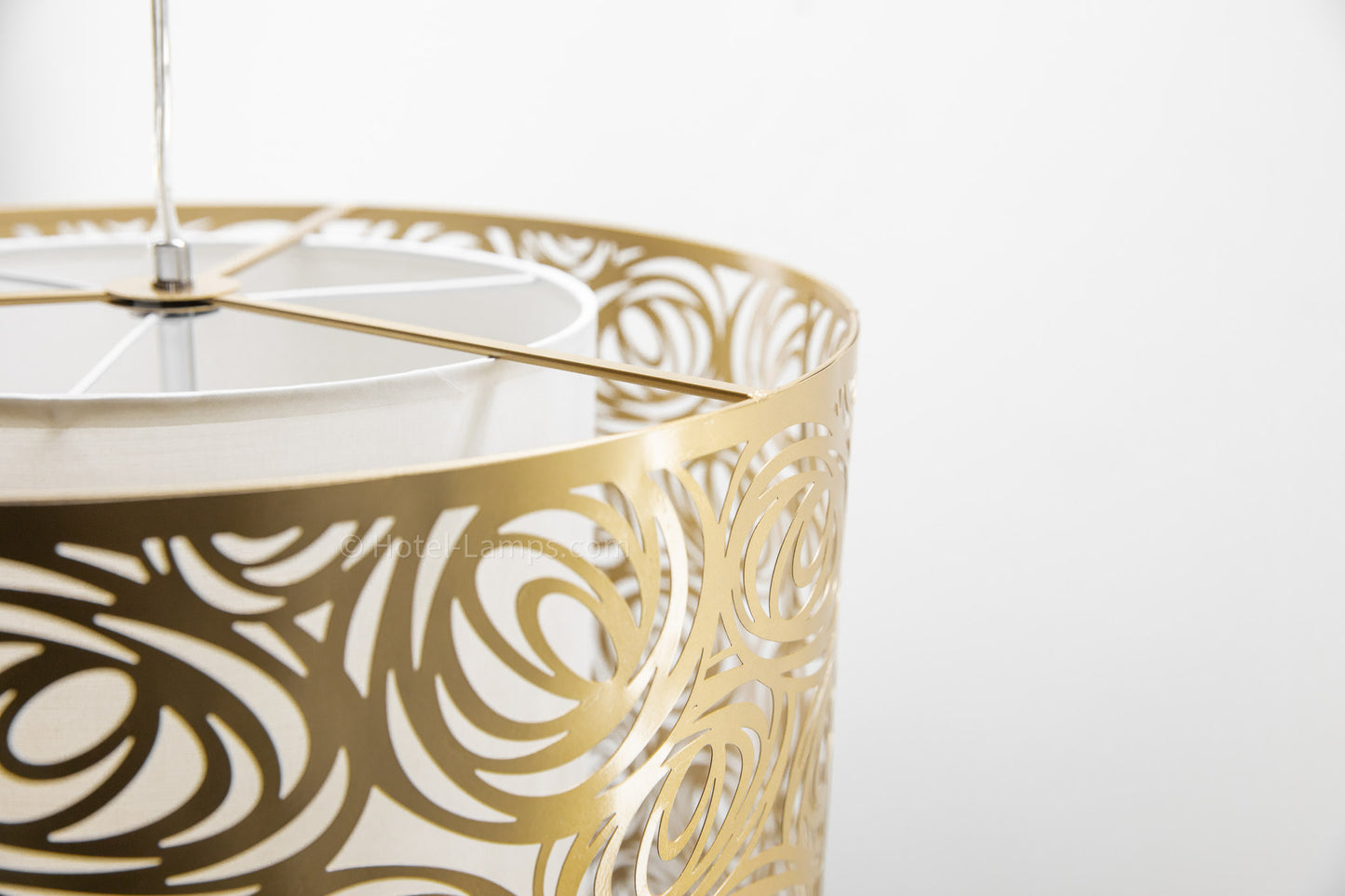 Golden Flower Metal Pendant Light – Elegant 3-Bulb Ceiling Fixture