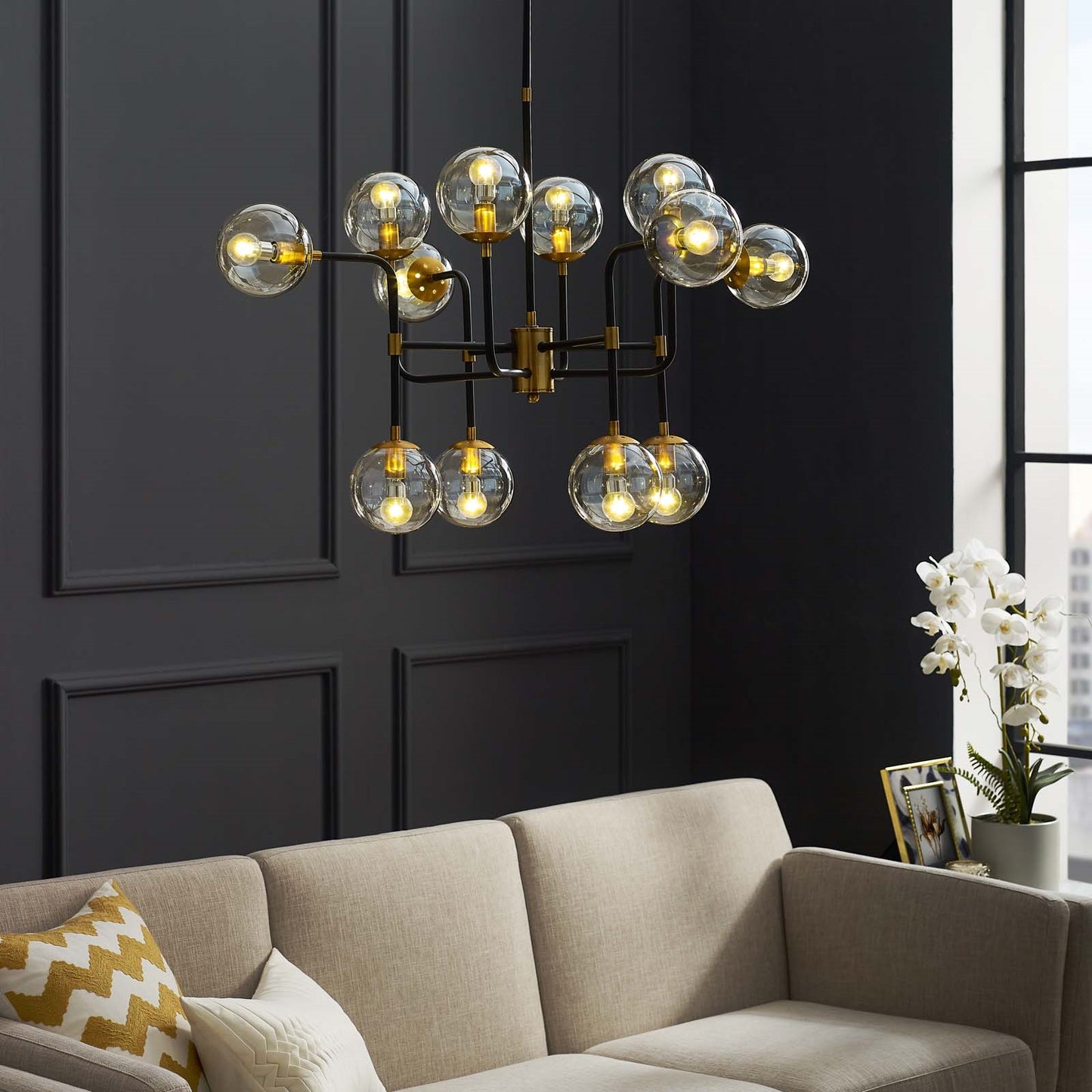Ambition Amber Glass & Antique Brass 12-Light Pendant Chandelier – Mid-Century Industrial Fixture