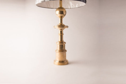 Gaston Standing Floor Lamp – Modern Decorative Lighting