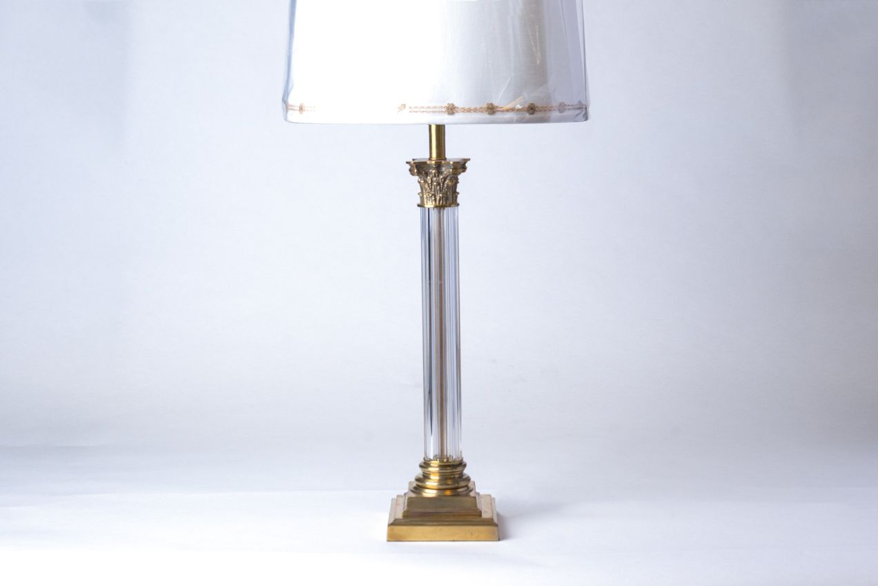 Glass Column Table Lamp – Modern Decorative Lighting