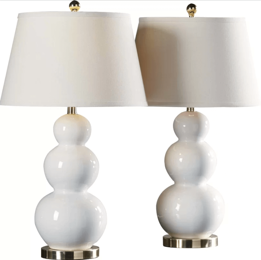 White Ceramic Table Lamp with Off-White Linen Shade & Brass Accents – HLHT7025