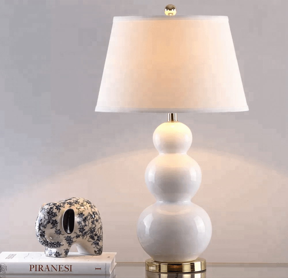 White Ceramic Table Lamp with Off-White Linen Shade & Brass Accents – HLHT7025