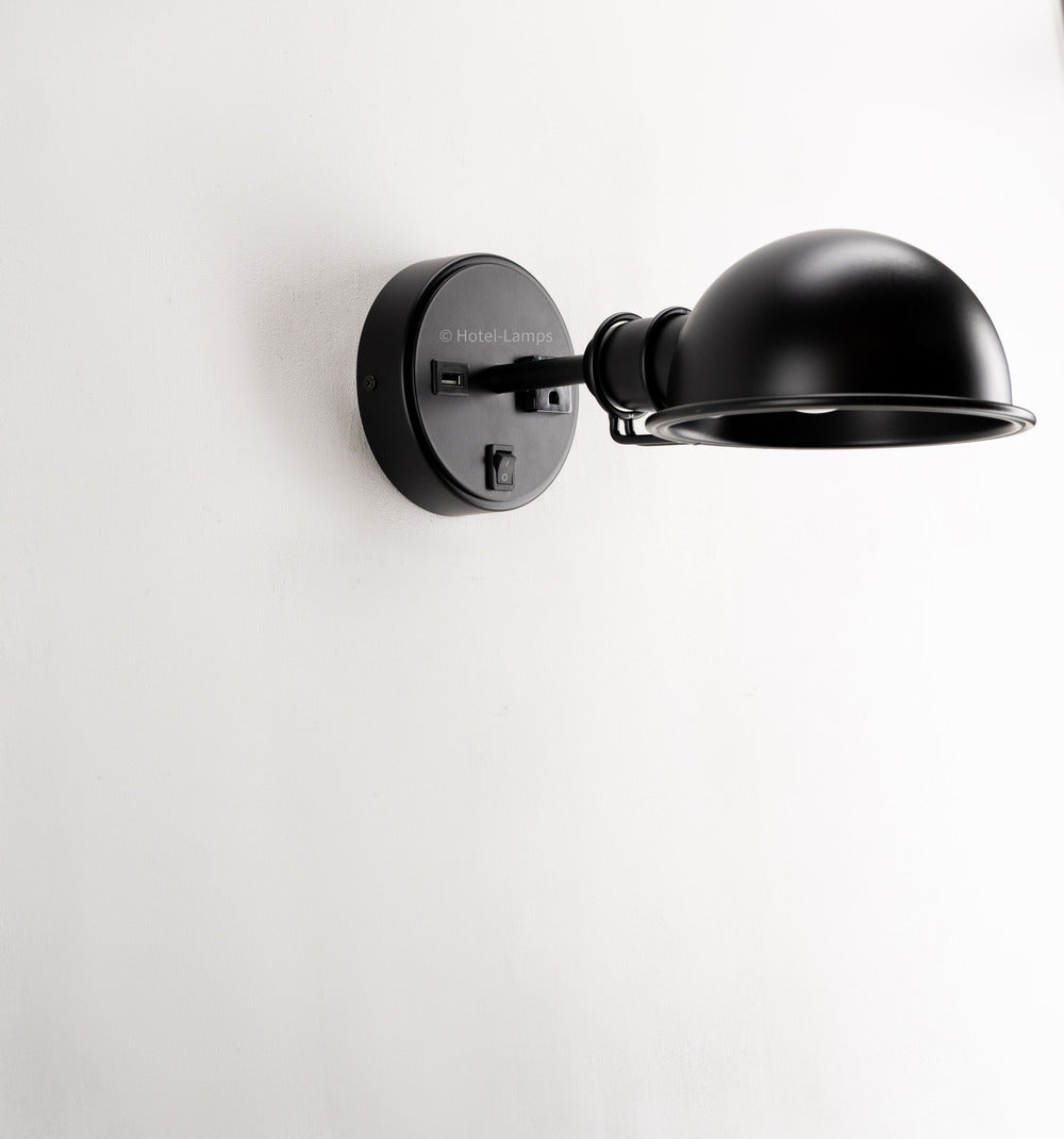 Industrial Style Wall Lamp – Black Finish with USB & Outlet, Wall-Mounted Bedside Light