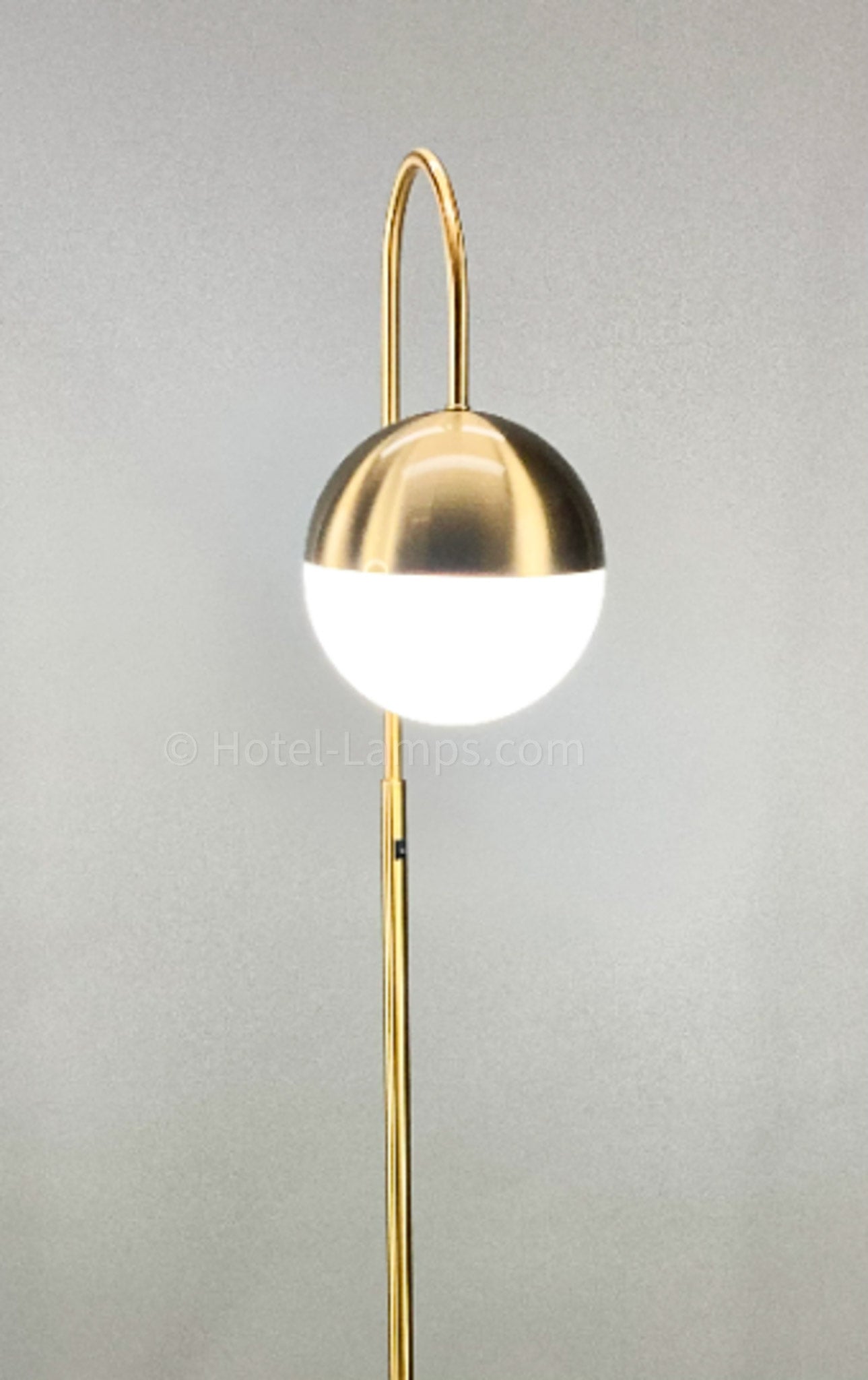 Luxurious Gold Floor Lamp – Slim Tubular Design with Globe Shade