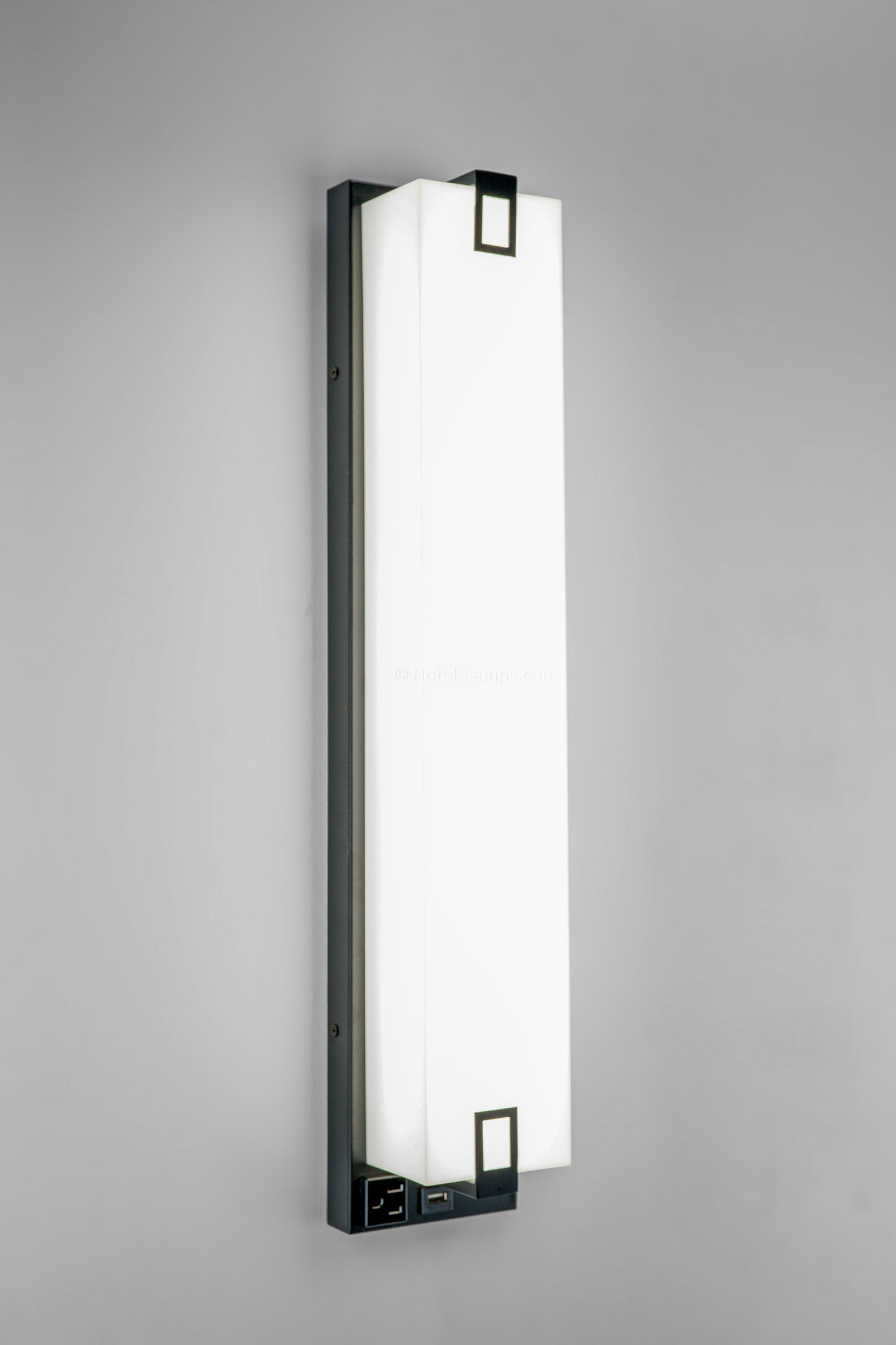 Linear Black Wall Lamp – LED Wall-Mounted Bedside Light with USB & Outlet