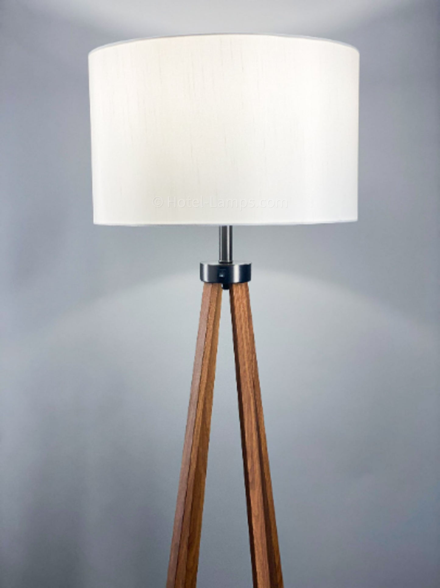 Mid-Century Quadpod Floor Lamp – Wood Grain Finish with White Fabric Shade