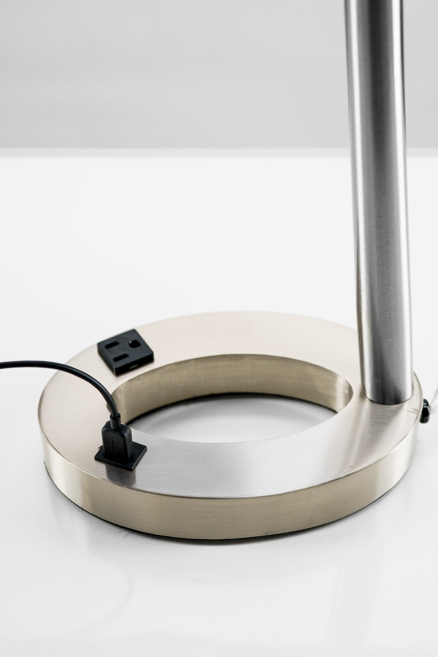 Modern Sleek Table Lamp – Brushed Satin Nickel with USB & Outlet Ports