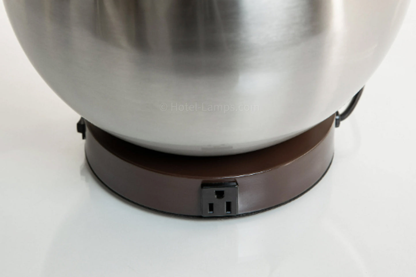 Round Base Table Lamp with Brushed Nickel & Oil Rubbed Bronze Finish – 2 Outlet USB Ready