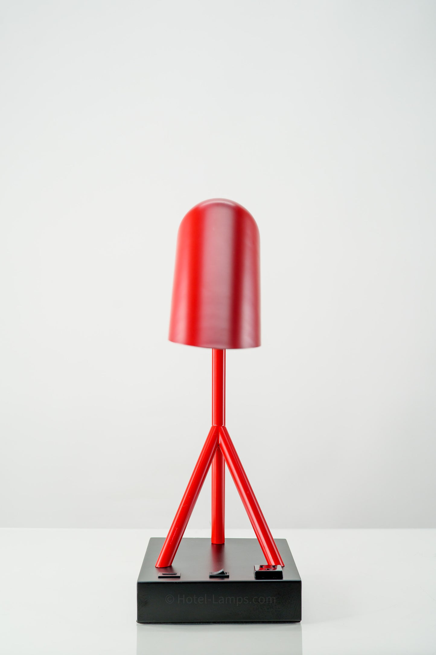 Marriott Town Place Suites Table Lamp – USB & Outlet with Matte Red & Black Base