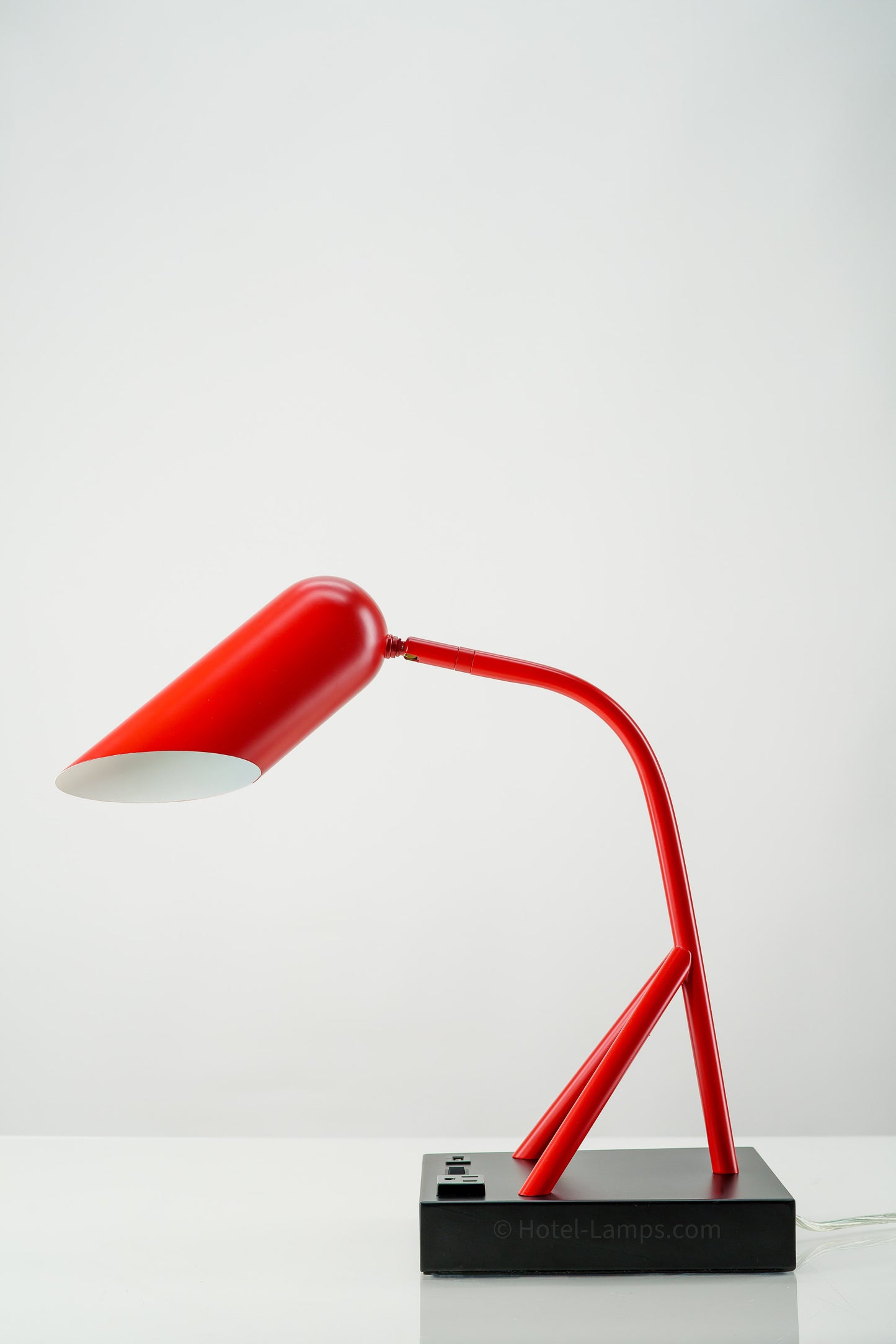 Marriott Town Place Suites Table Lamp – USB & Outlet with Matte Red & Black Base