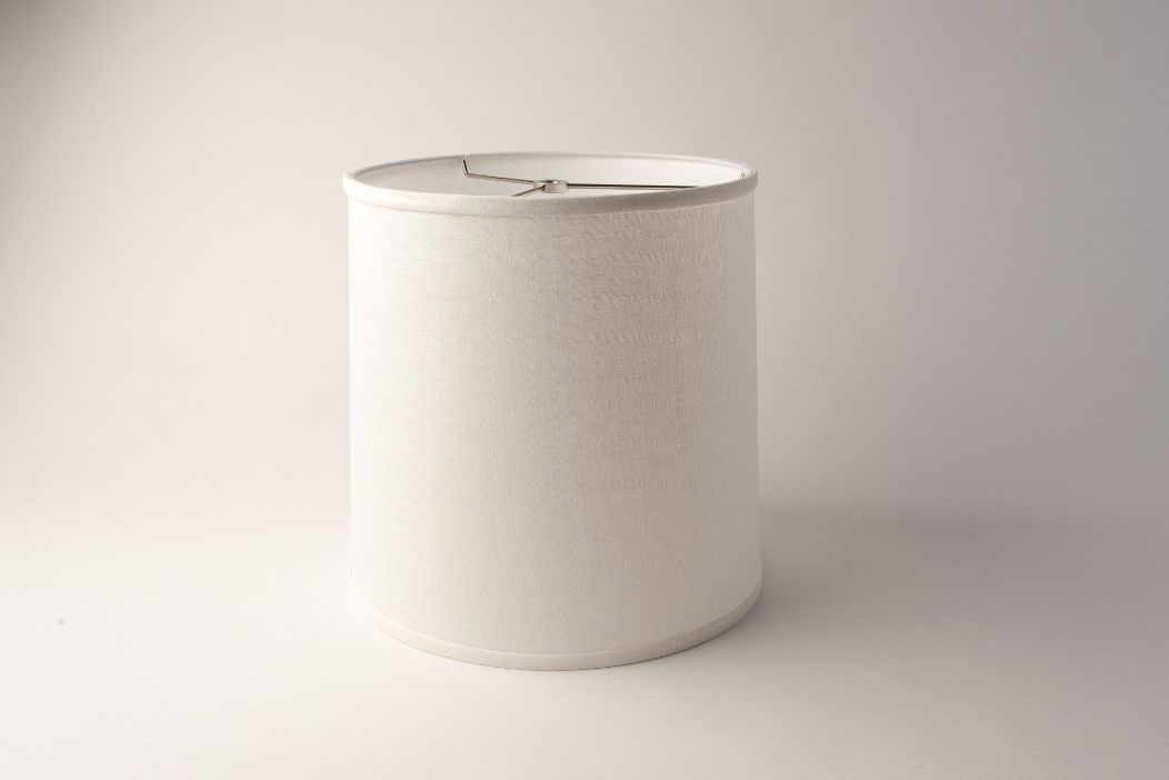 https://www.hotel-lamps.com/resources/assets/images/product_images/Linen_Tall_Drum_-_White_e.jpg
